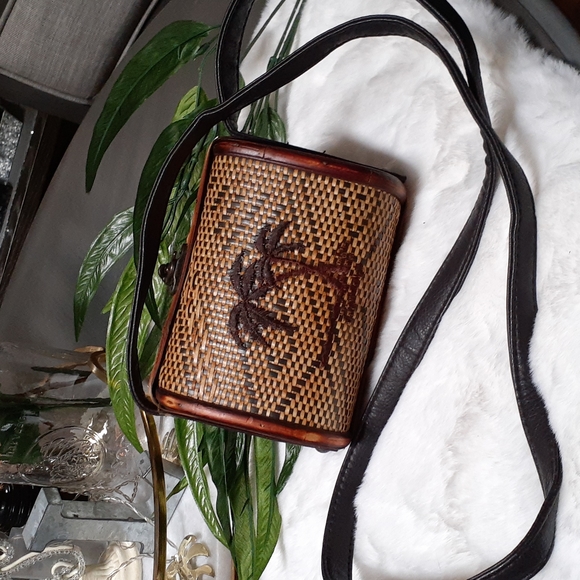 Crossbody bag - Picture 5 of 5